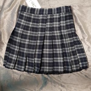 Pleated skort
